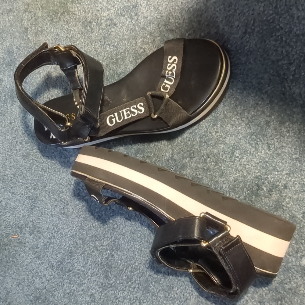 GUESS chunky sandals size7